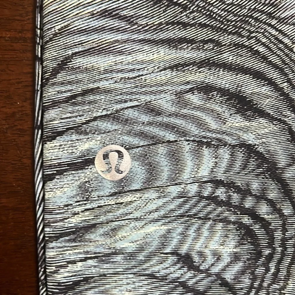 Lululemon Fast and Free Non-Reflective Dimensional Icing Blue Multi